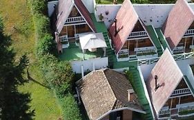 Villa Valentina chalés com lareira e churrasqueira